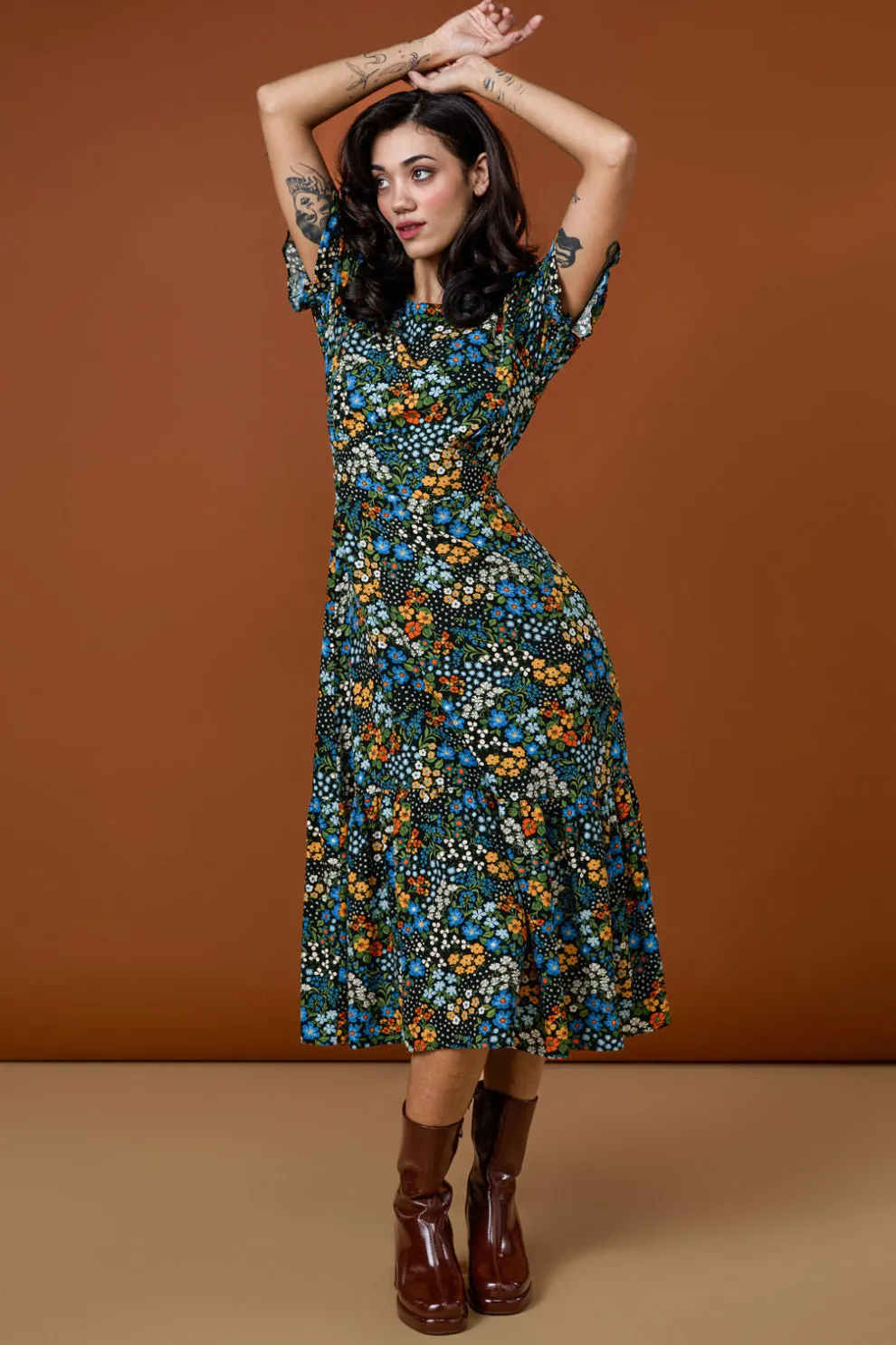 Ada 90's Floral Midi Dress