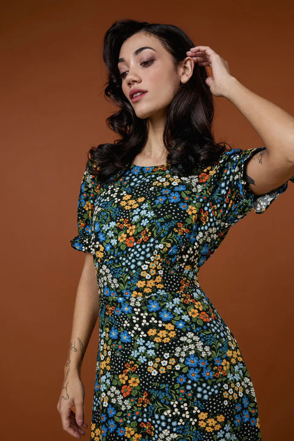 Ada 90's Floral Midi Dress