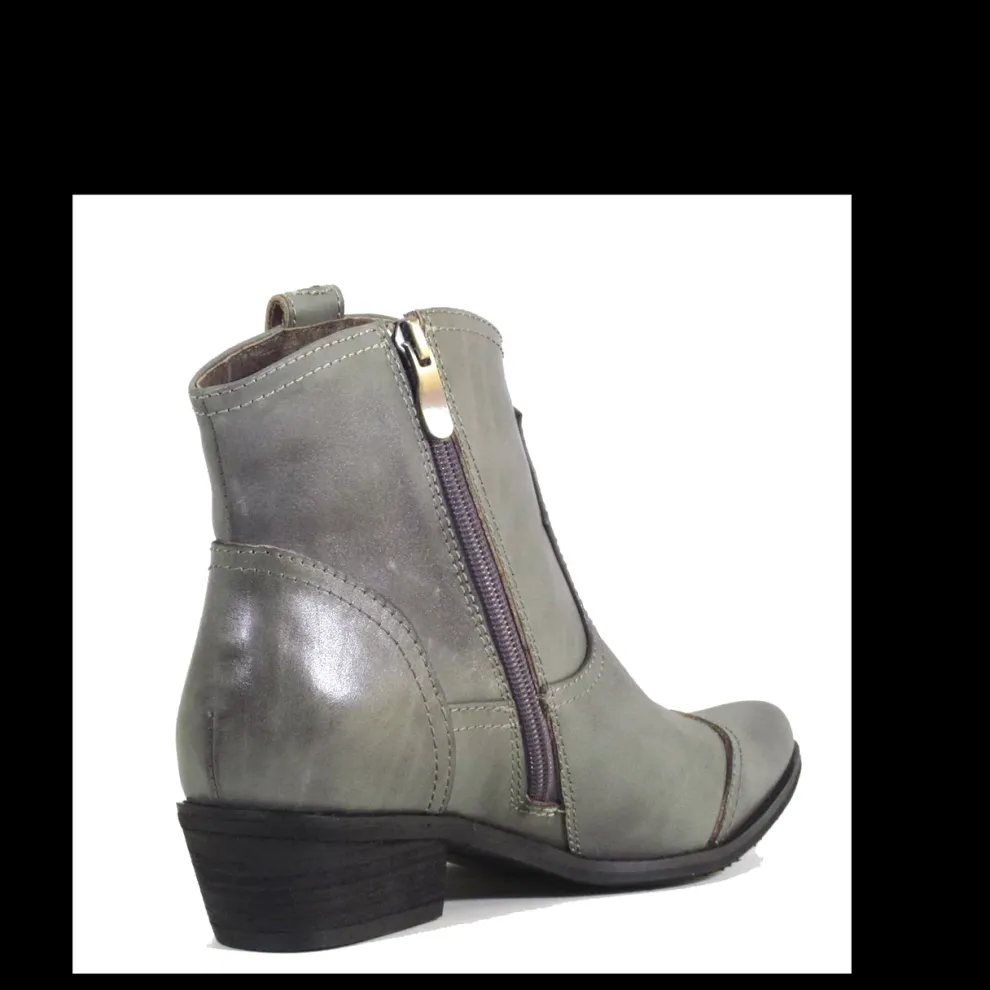 Connor Western Booties