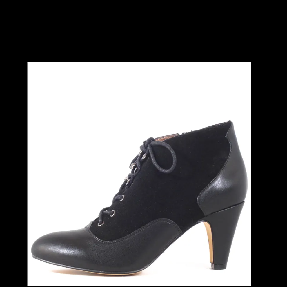 Izzy Vintage Booties