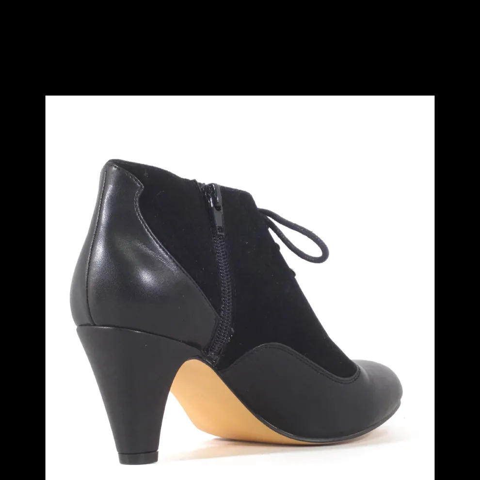 Izzy Vintage Booties