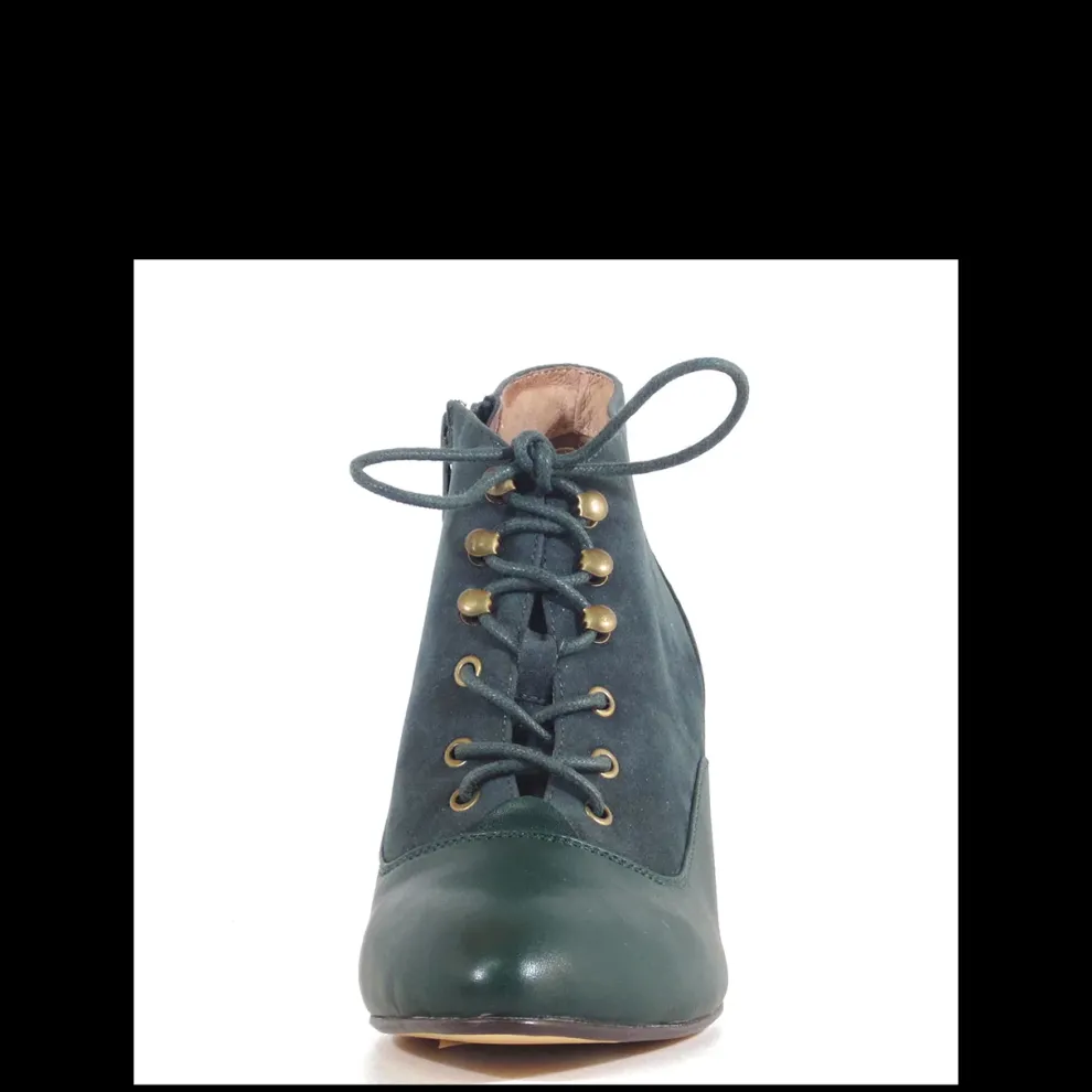 Izzy Vintage Booties