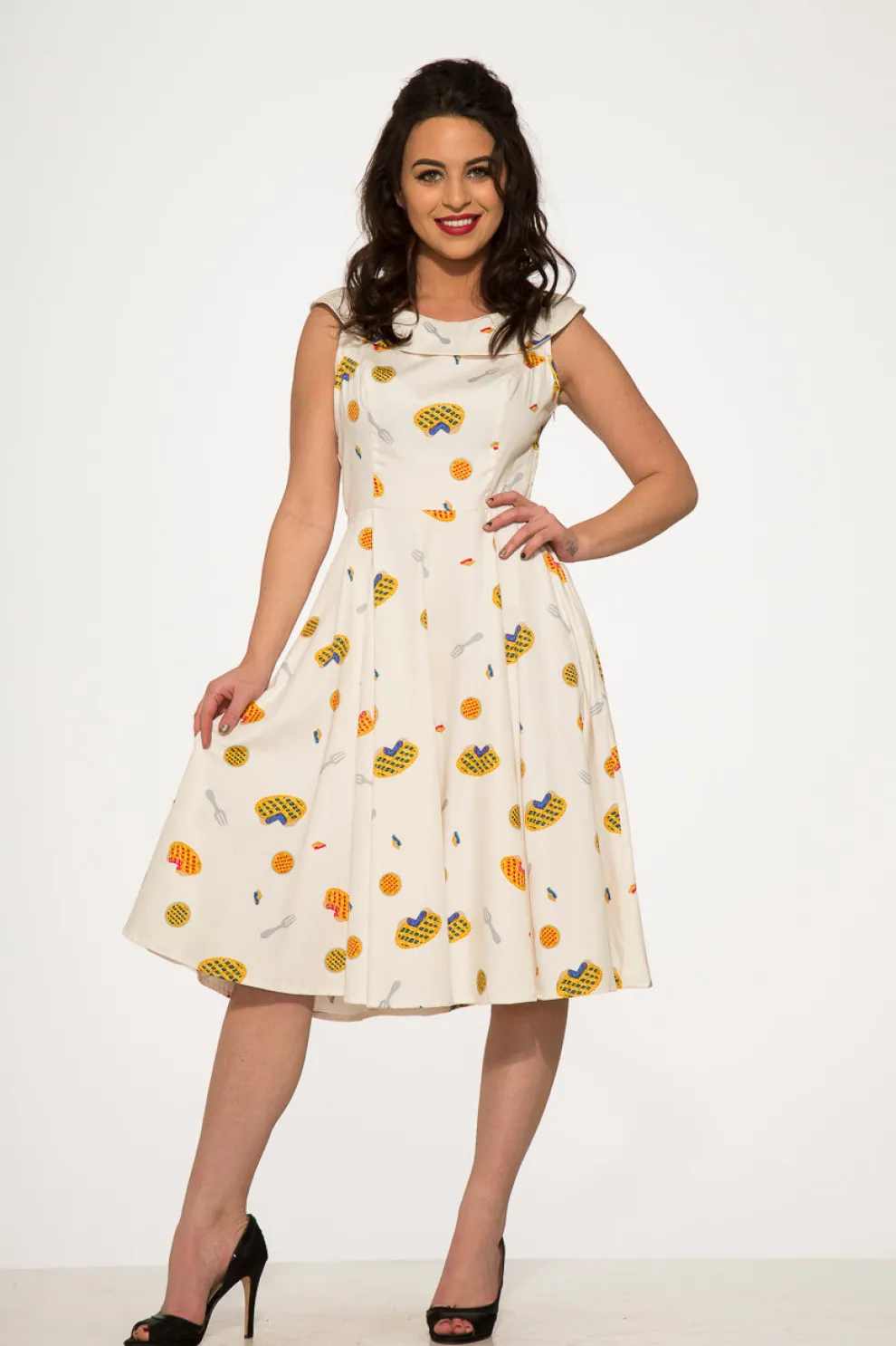 Pie Dress in Off White