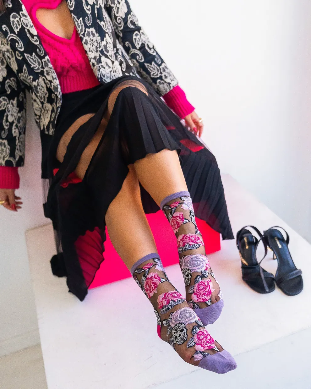 Skulls & Roses Black Sheer Crew Sock