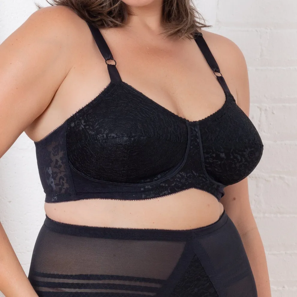 Style 2101 | Expandable Cup Wireless Shaper Bra - Black